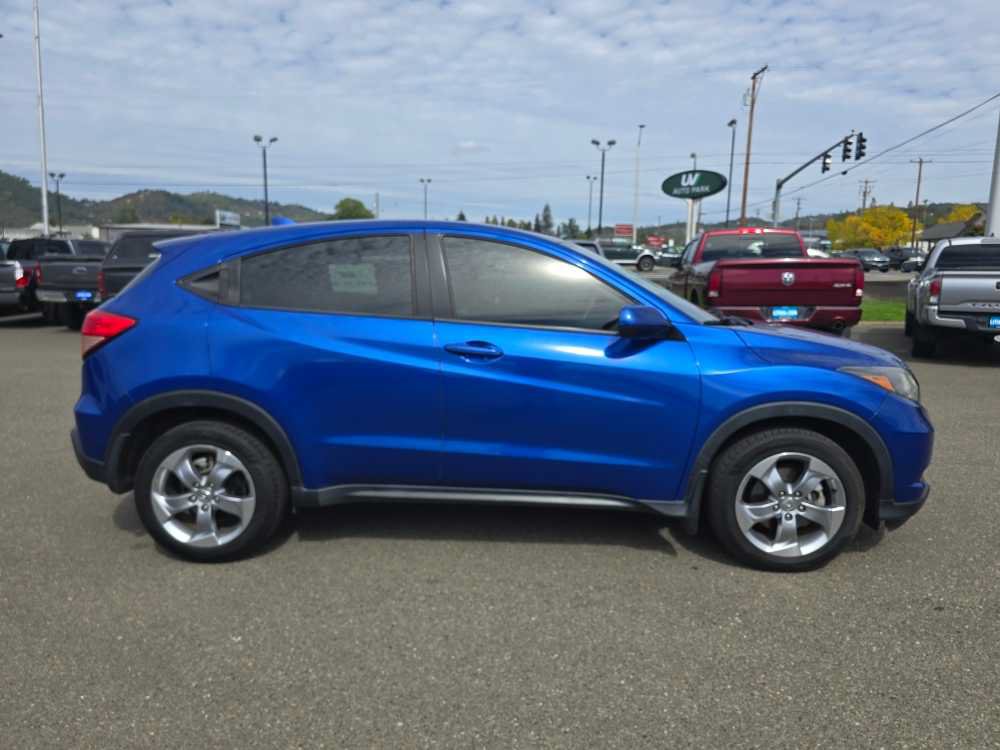 Used 2018 Honda HR-V LX image 6