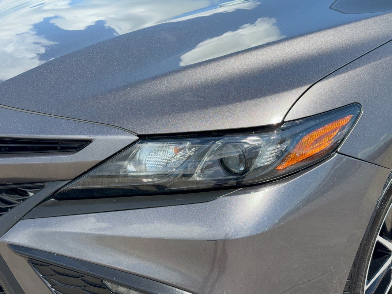 Used 2023 Toyota Camry SE FWD image 12
