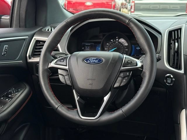 Certified 2024 Ford Edge ST-Line AWD/4WD image 7