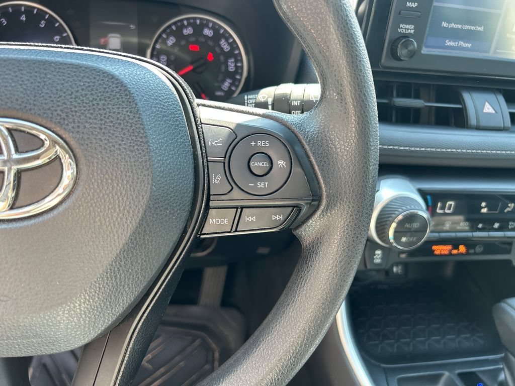 Used 2019 Toyota RAV4 XLE FWD image 23