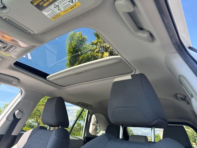 Used 2021 Toyota RAV4 XLE w/ Convenience Package AWD/4WD image 32