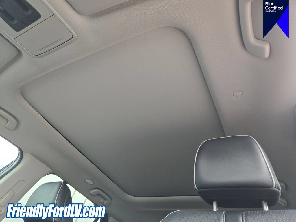 Used 2025 Honda Pilot Elite image 11