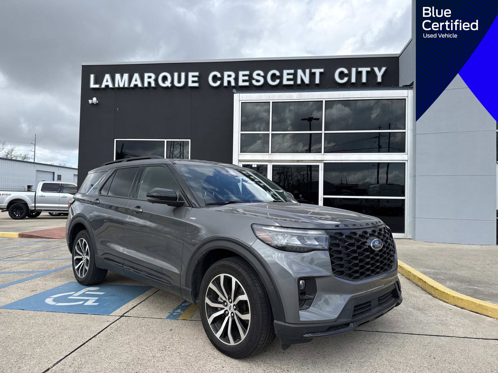 Certified 2025 Ford Explorer ST-Line AWD/4WD image 1