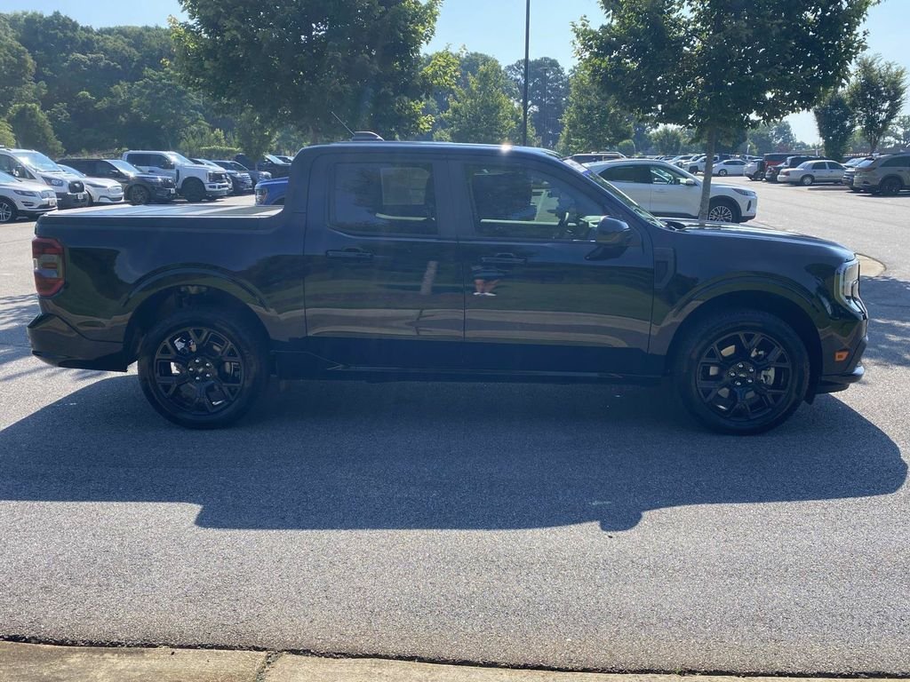 Certified 2025 Ford Maverick Lobo AWD/4WD image 2