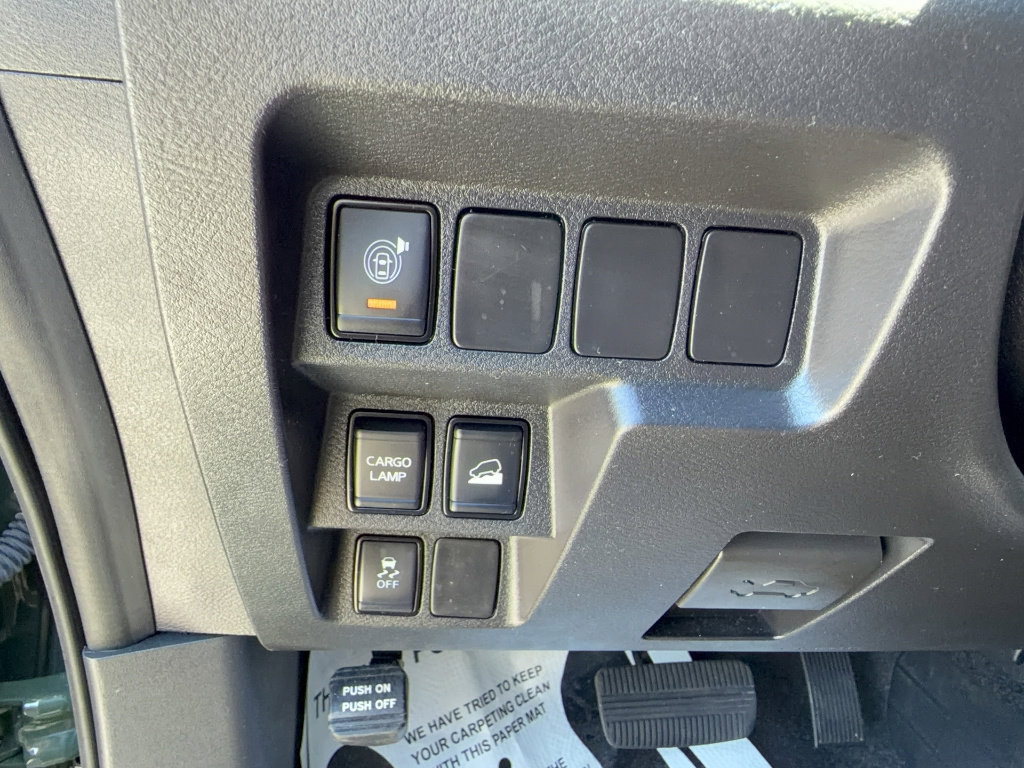 Used 2023 Nissan Frontier SV w/ Technology Package AWD/4WD image 25