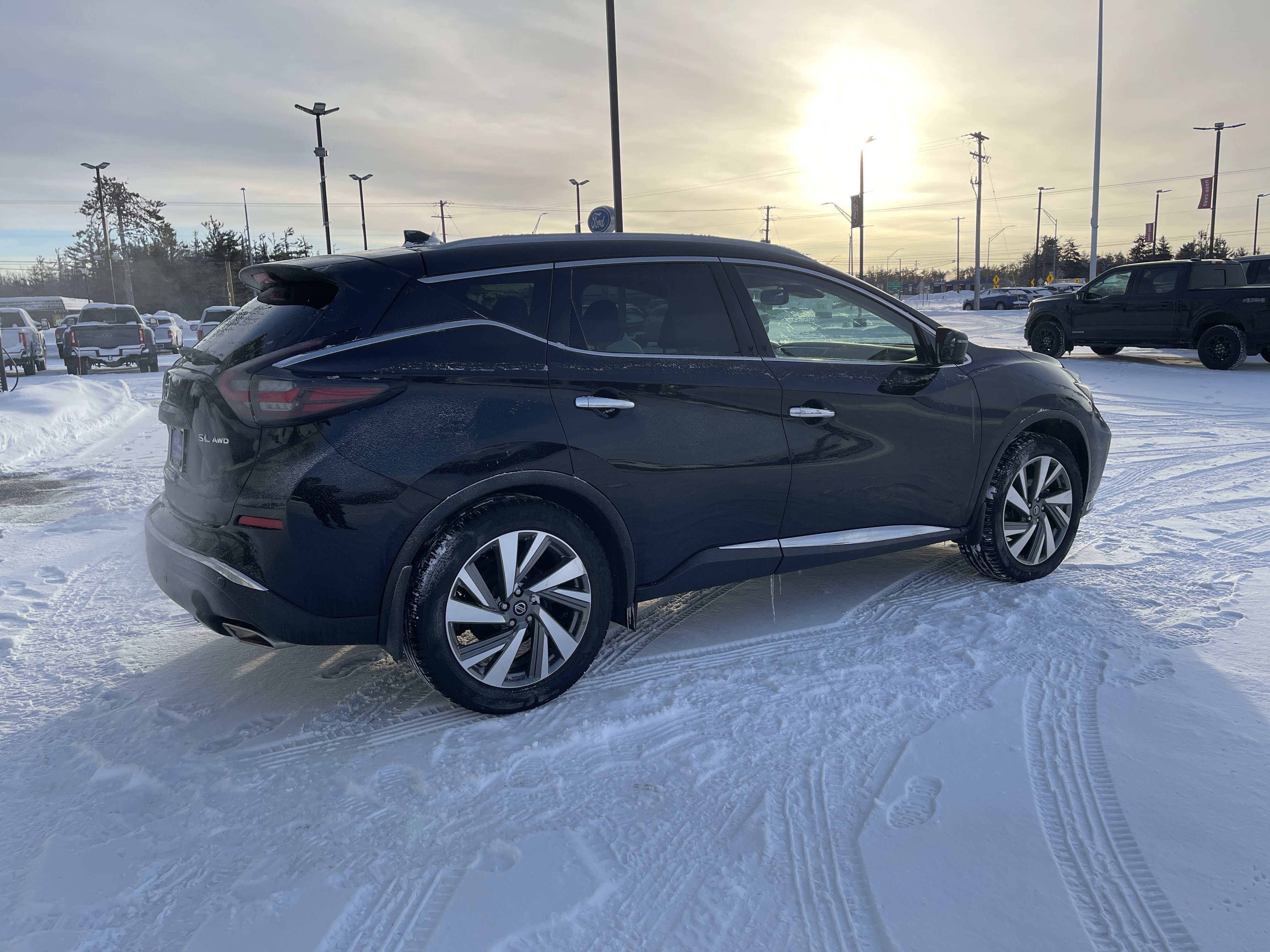 Used 2020 Nissan Murano SL image 3