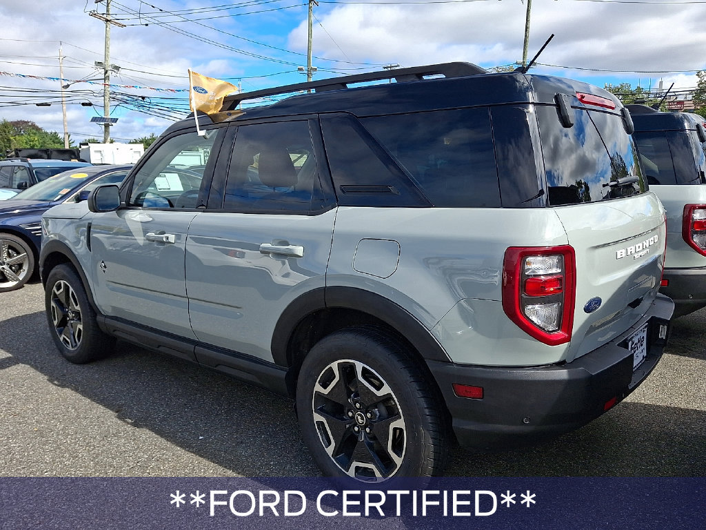 Certified 2023 Ford Bronco Sport Outer Banks w/ Tech Package AWD/4WD image 2