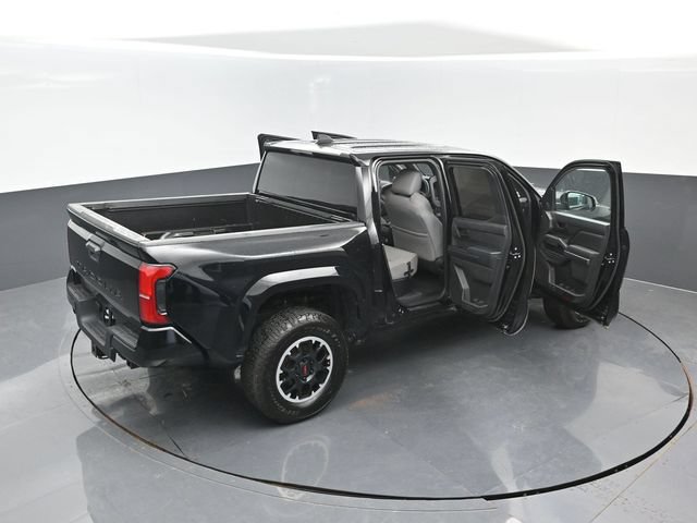 Used 2024 Toyota Tacoma SR5 AWD/4WD image 27