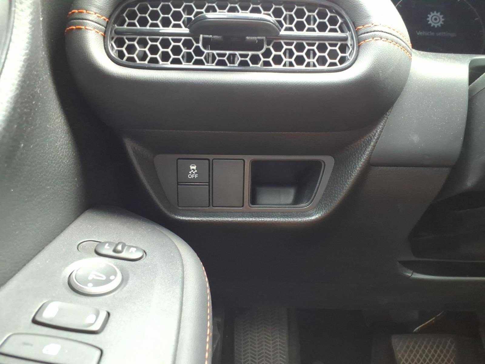 Used 2025 Honda HR-V Sport image 19
