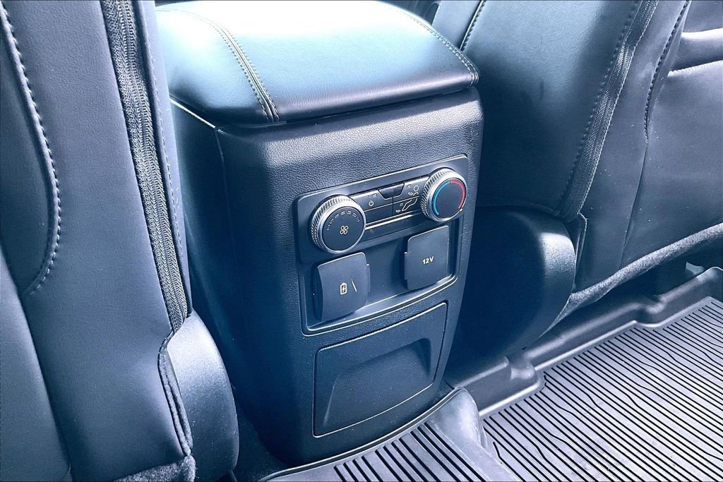 Certified 2022 Ford Explorer XLT w/ Equipment Group 202A AWD/4WD image 34