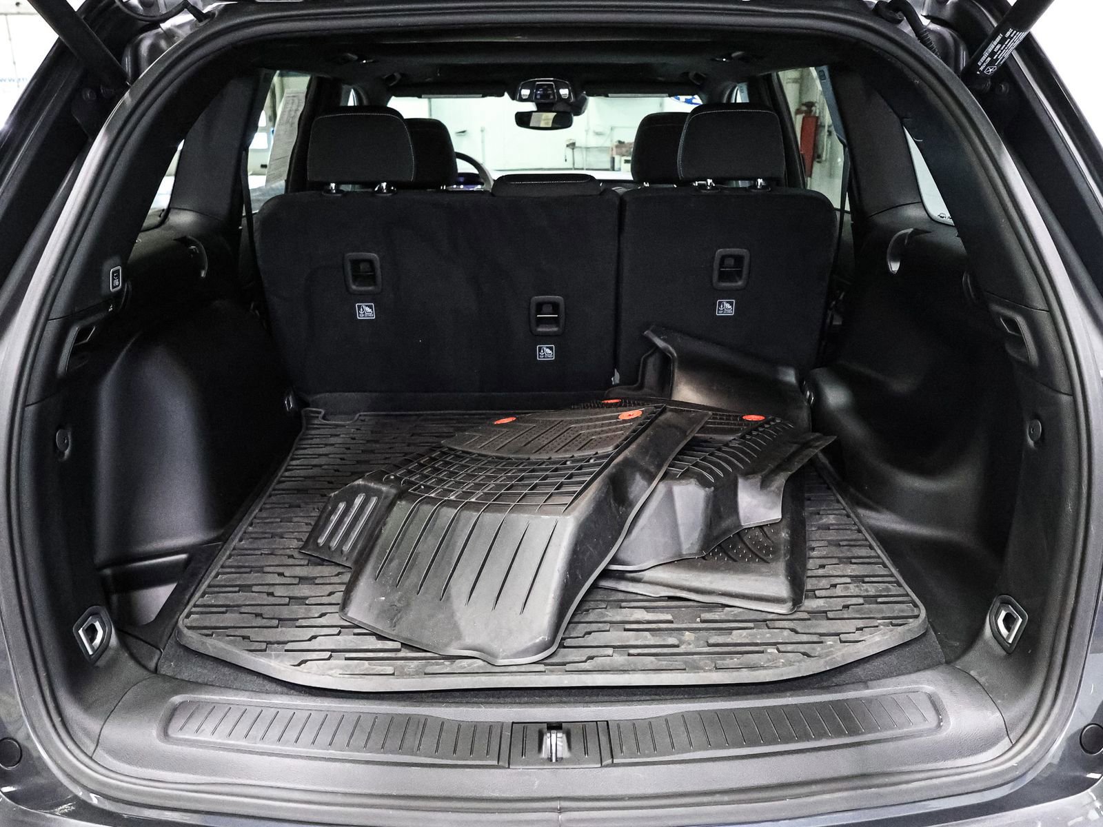 Used 2024 Jeep Grand Cherokee Laredo X w/ Luxury Tech Group I image 17