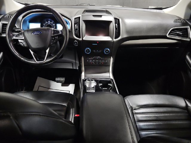Certified 2020 Ford Edge SEL w/ Convenience Package AWD/4WD image 2
