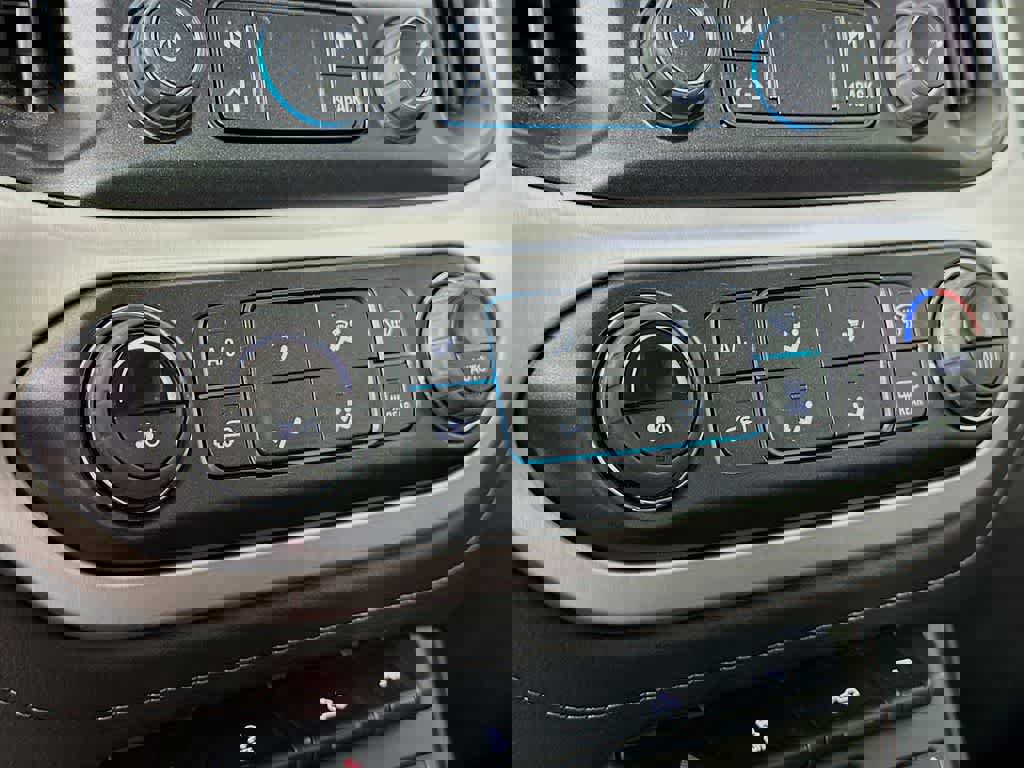 Used 2022 GMC Canyon Elevation w/ Elevation Premium Package image 17