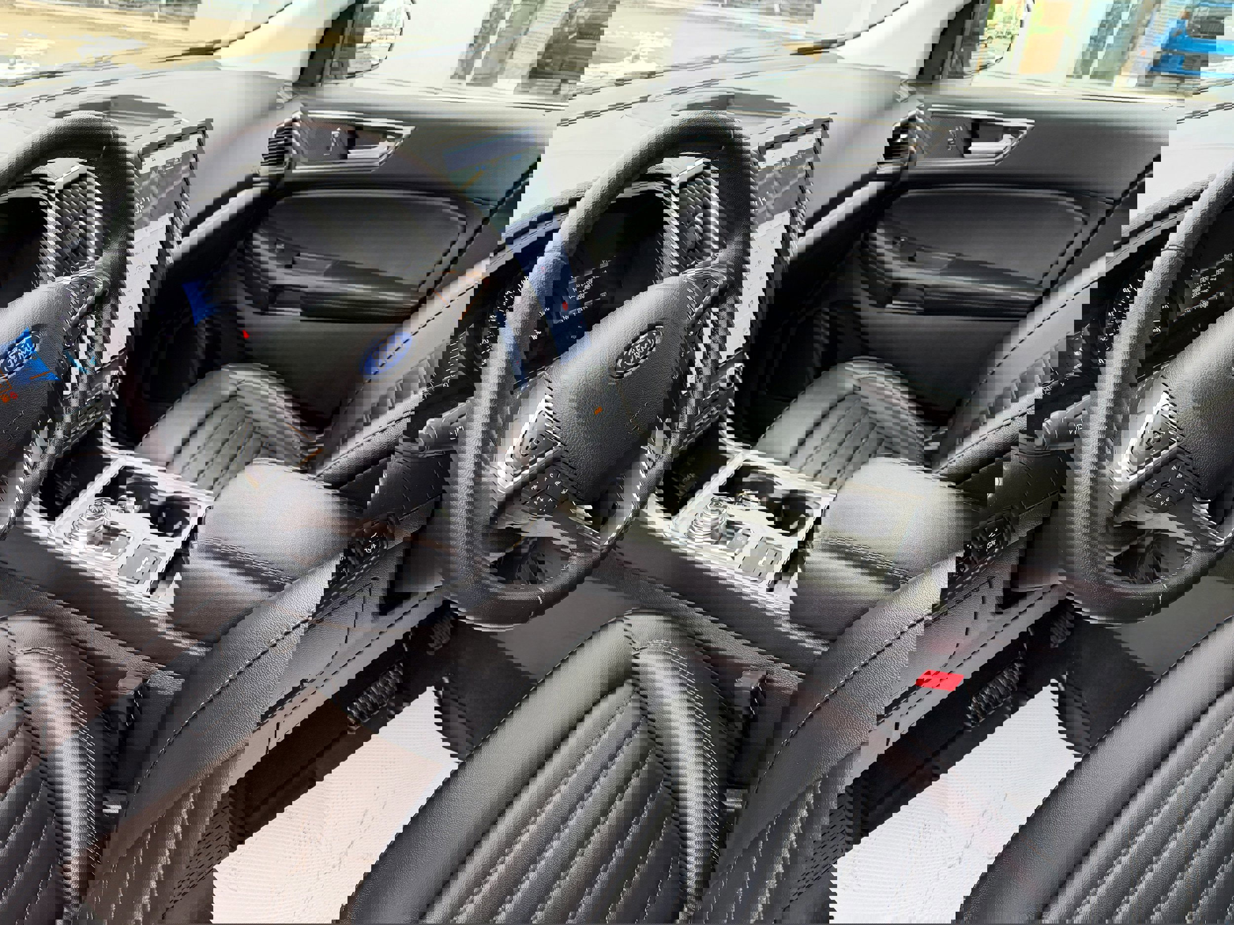 Certified 2024 Ford Edge SEL w/ Convenience Package image 14