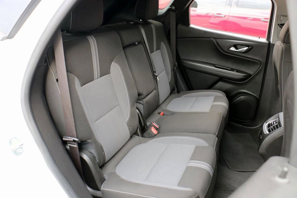 Used 2025 Chevrolet Blazer LT image 30