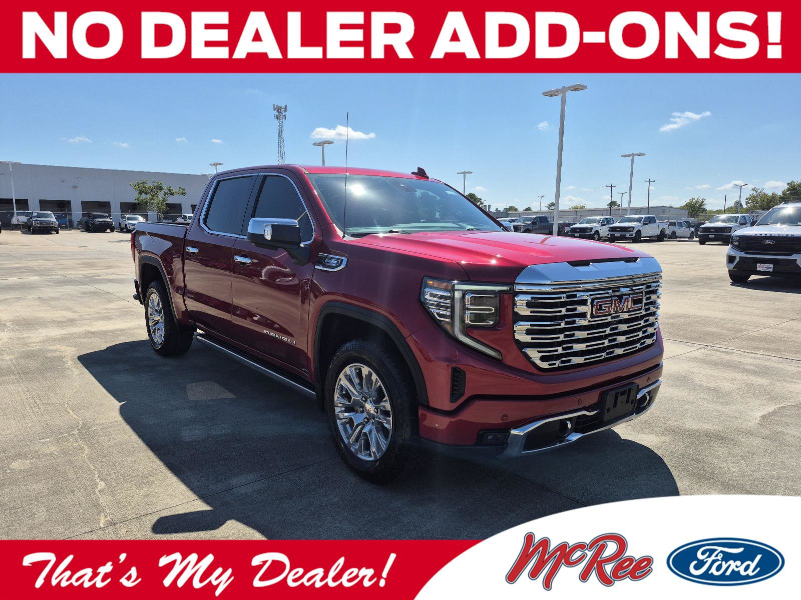 Used 2023 GMC Sierra 1500 Denali w/ Technology Package AWD/4WD image 1