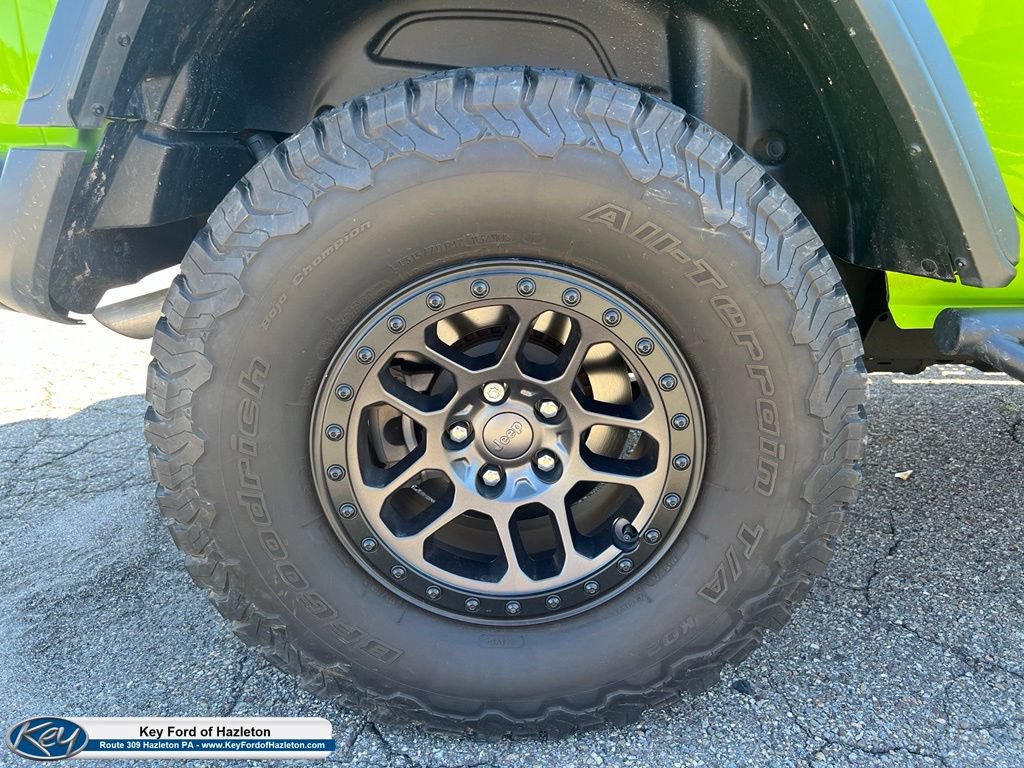 Used 2021 Jeep Wrangler Unlimited Rubicon w/ Xtreme Recon 35" Tire Package AWD/4WD image 11