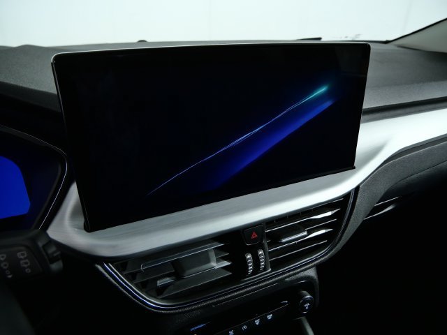 Certified 2025 Ford Escape Platinum AWD/4WD image 20