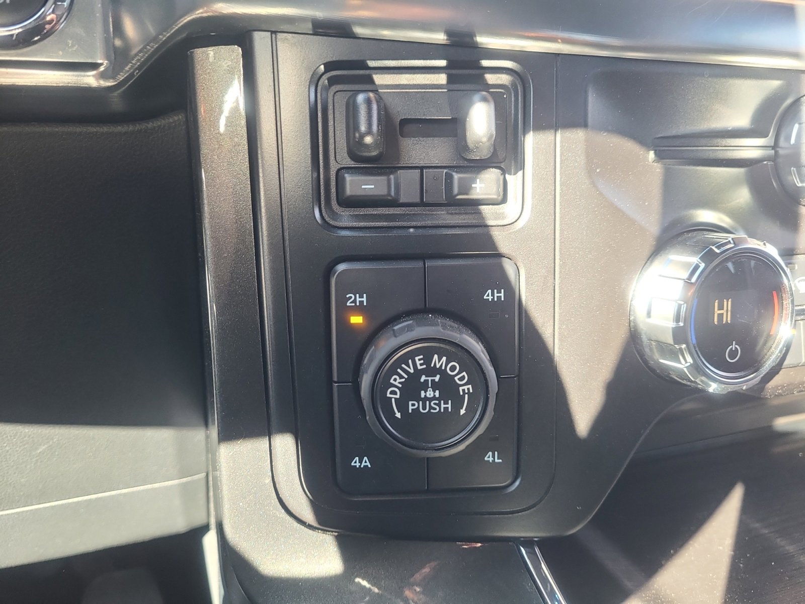 Certified 2021 Ford F150 Lariat w/ Equipment Group 502A High image 34