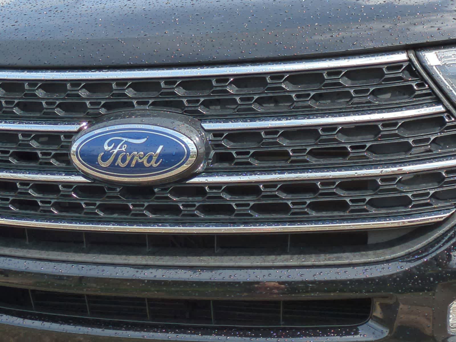 Certified 2023 Ford Explorer XLT w/ Equipment Group 202A AWD/4WD image 12