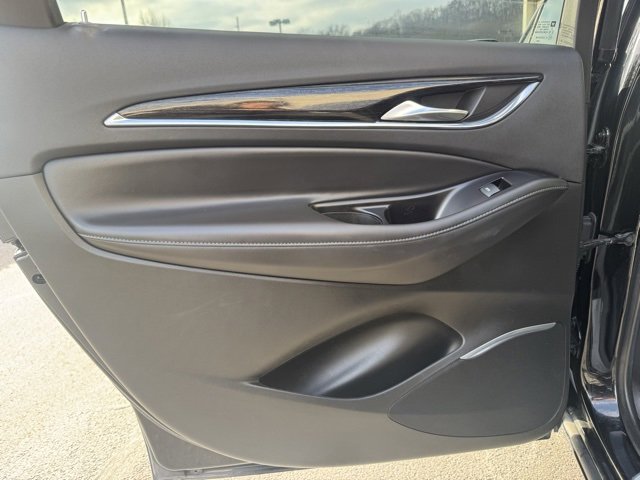 Used 2020 Buick Enclave Avenir w/ Avenir Technology Package image 28