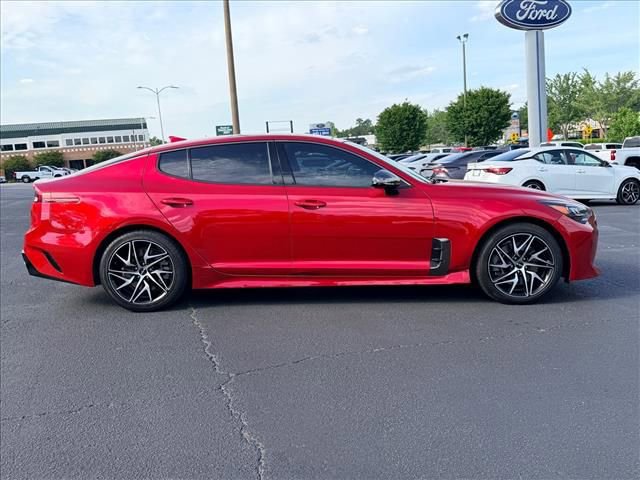 Used 2023 Kia Stinger GT-Line w/ Sun & Sound Package RWD image 3