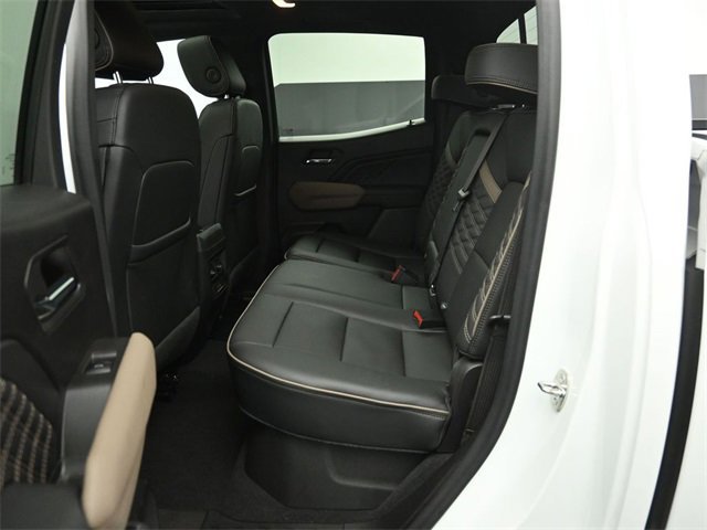 Used 2023 GMC Canyon Denali image 38