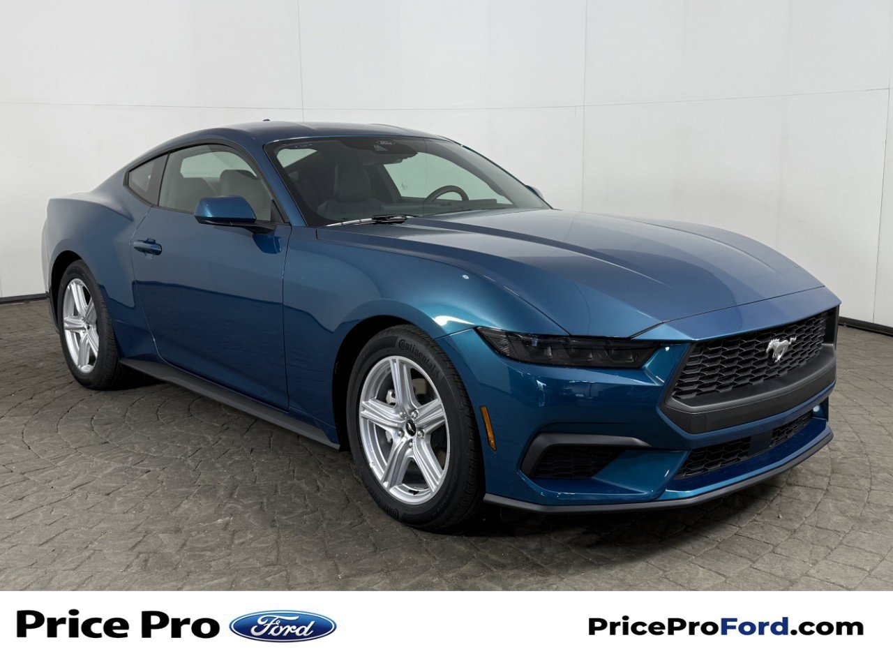 Certified 2026 Ford Mustang Coupe RWD image 1