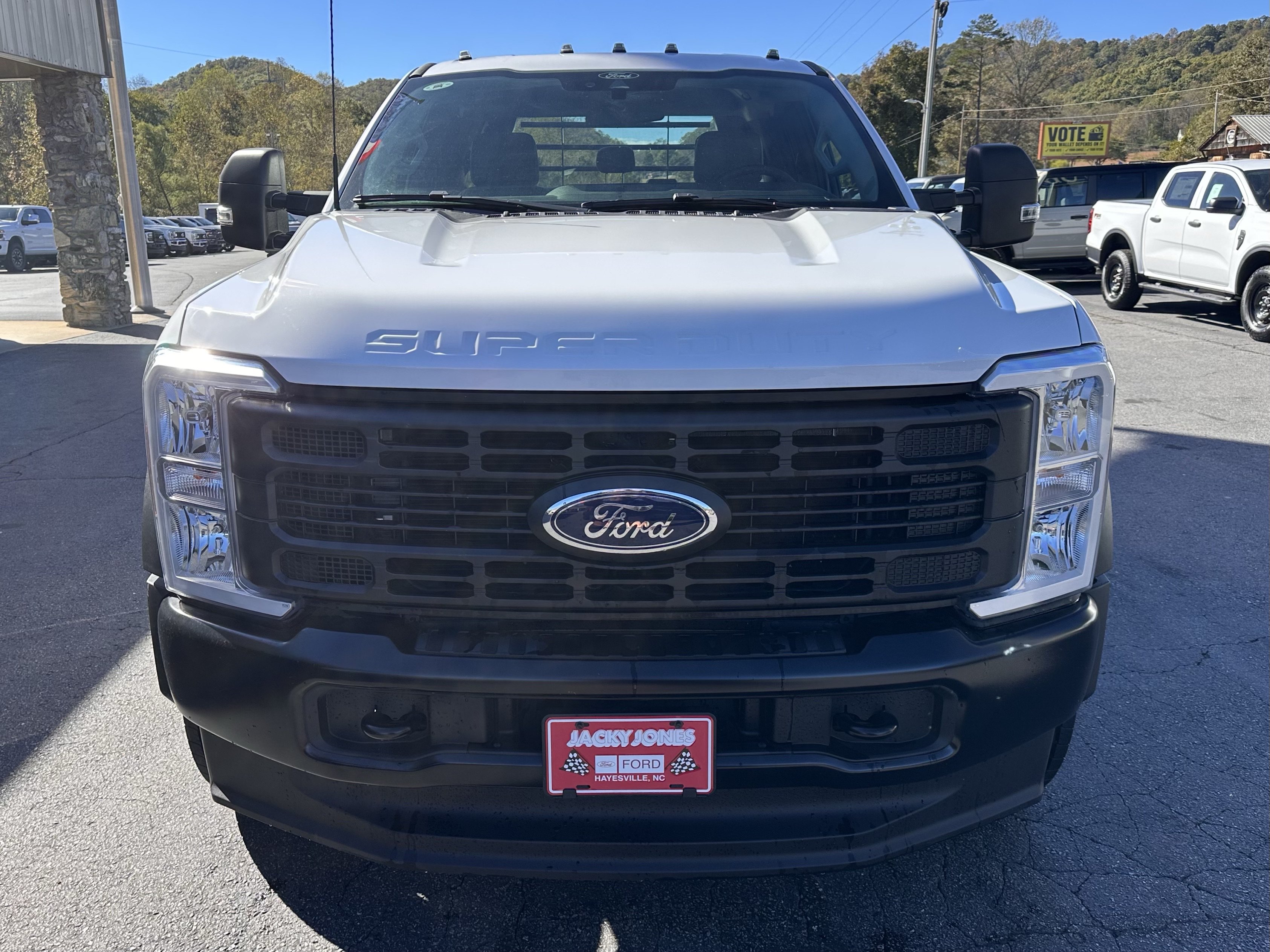 Certified 2025 Ford F550 4x4 Supercab Super Duty image 3
