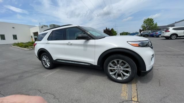 Certified 2023 Ford Explorer XLT w/ Equipment Group 202A AWD/4WD image 2