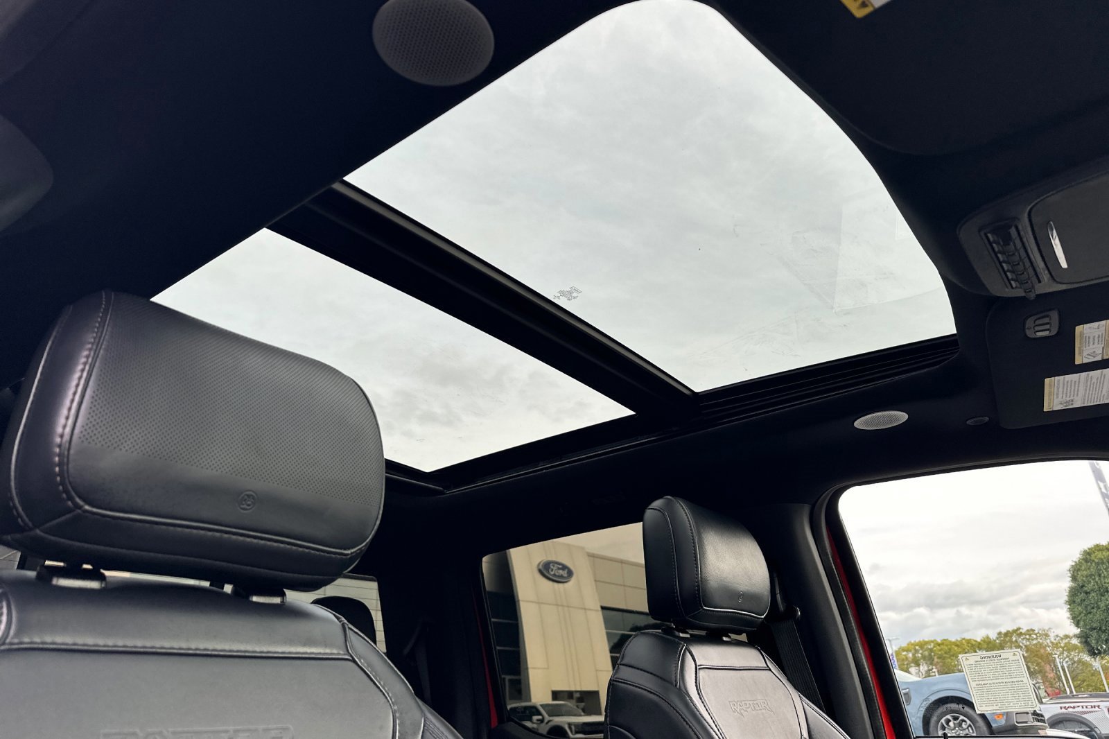 Certified 2022 Ford F150 Raptor w/ Equipment Group 801A High image 19