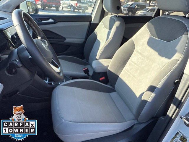 Used 2024 Volkswagen Taos SE FWD image 13