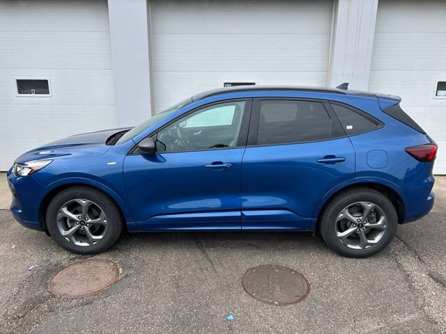 Certified 2023 Ford Escape ST-Line w/ Equipment Group 301A FWD image 3