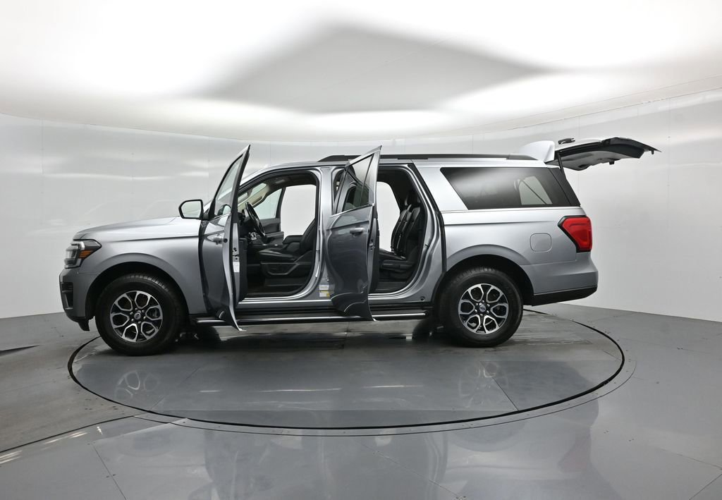 Certified 2023 Ford Expedition Max XLT image 62