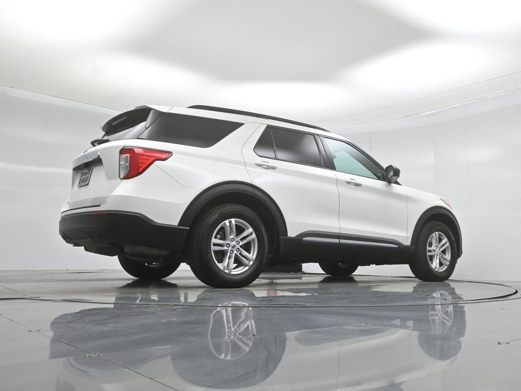 Certified 2023 Ford Explorer XLT RWD image 47