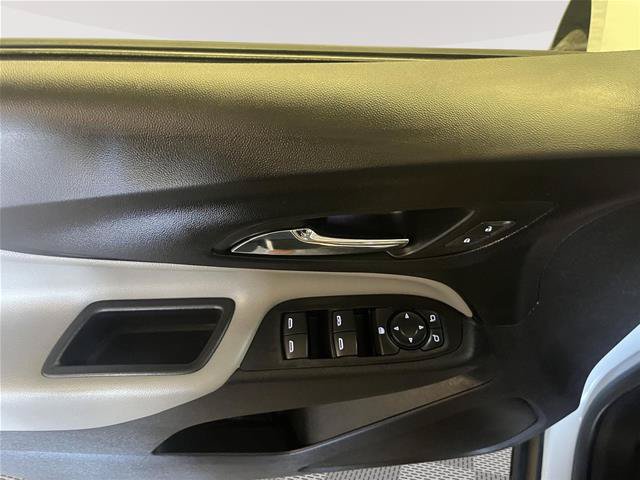 Used 2019 Chevrolet Equinox LS AWD/4WD image 24