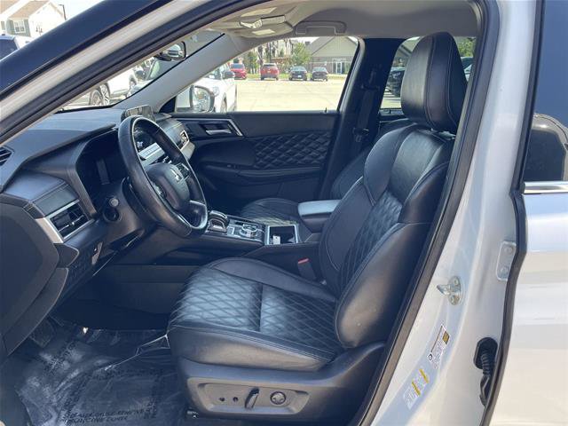 Used 2023 Mitsubishi Outlander SEL FWD image 17
