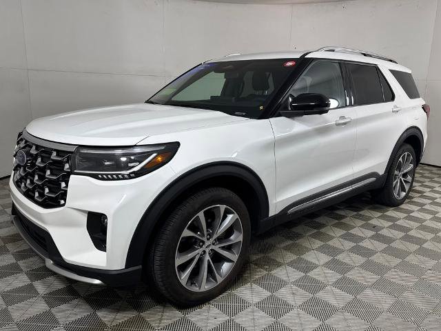 Certified 2025 Ford Explorer Platinum w/ Ultimate Package image 10