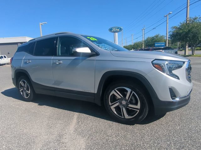 Used 2020 GMC Terrain SLT w/ Preferred Package FWD image 2