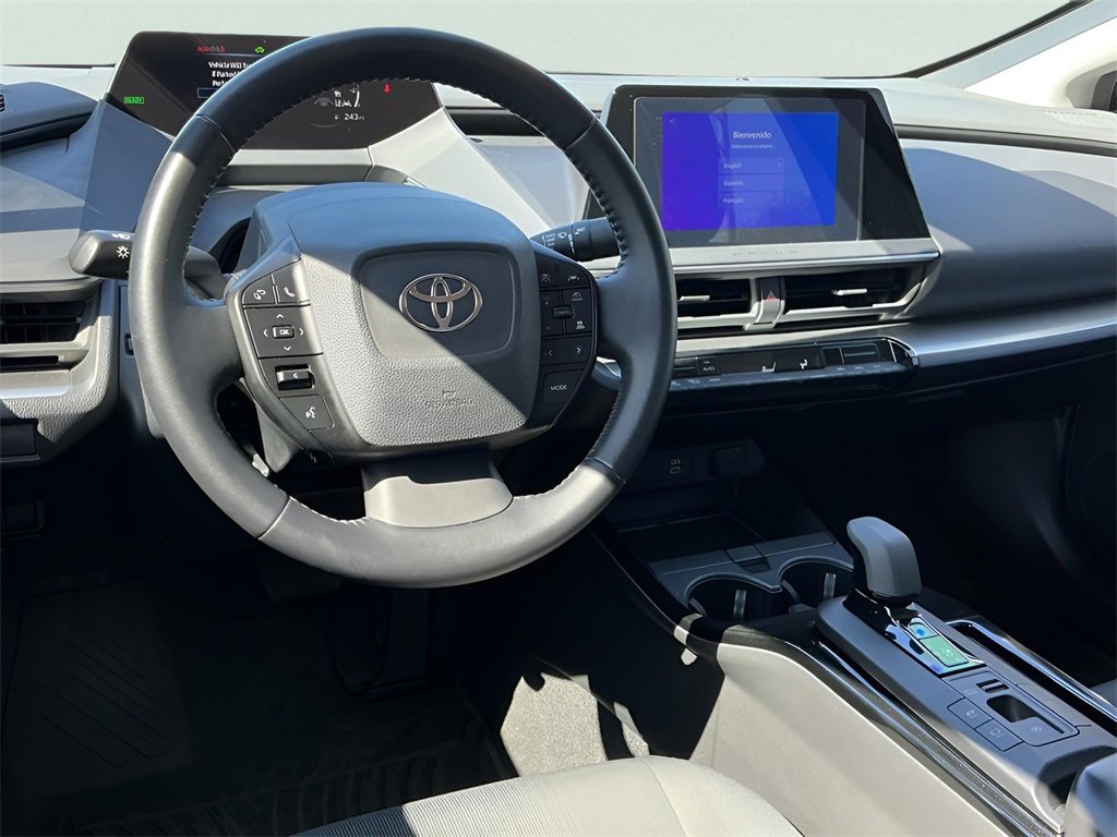 Used 2023 Toyota Prius LE image 28