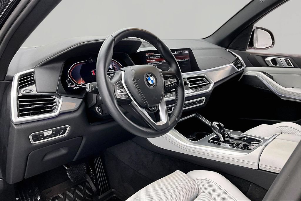 Used 2023 BMW X5 xDrive40i AWD/4WD image 14