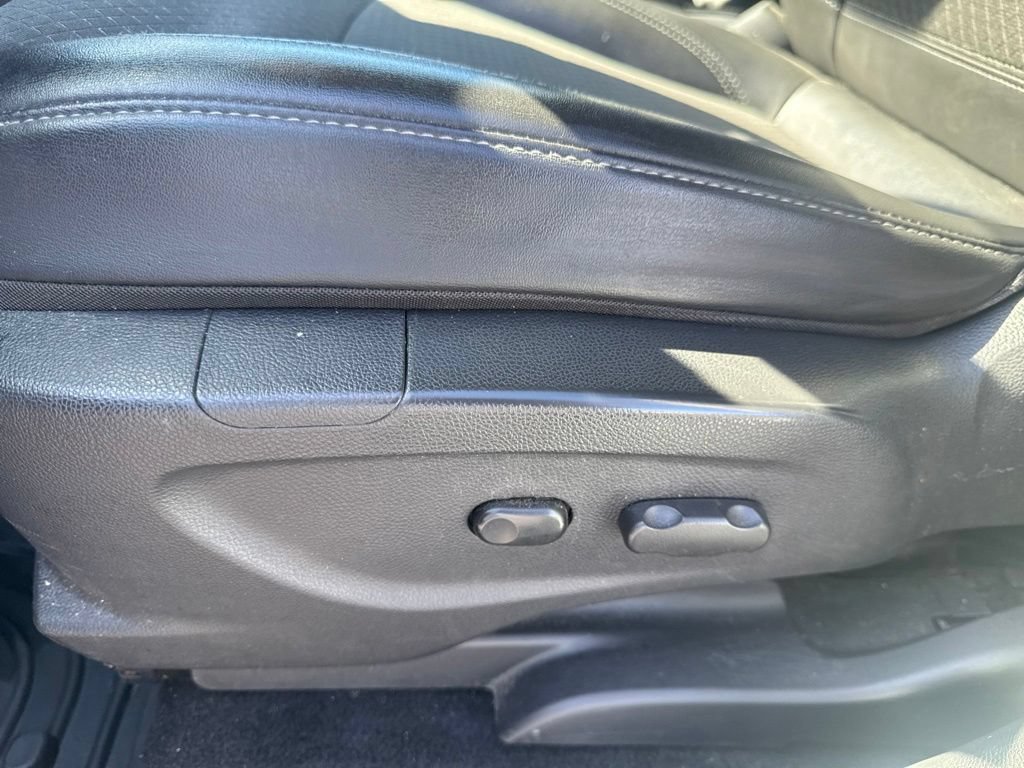 Used 2020 Buick Encore Preferred FWD image 13