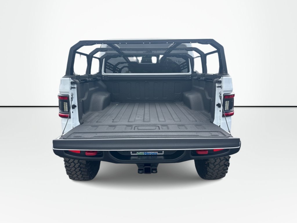 Used 2023 Jeep Gladiator Rubicon w/ Cold Weather Group AWD/4WD image 10