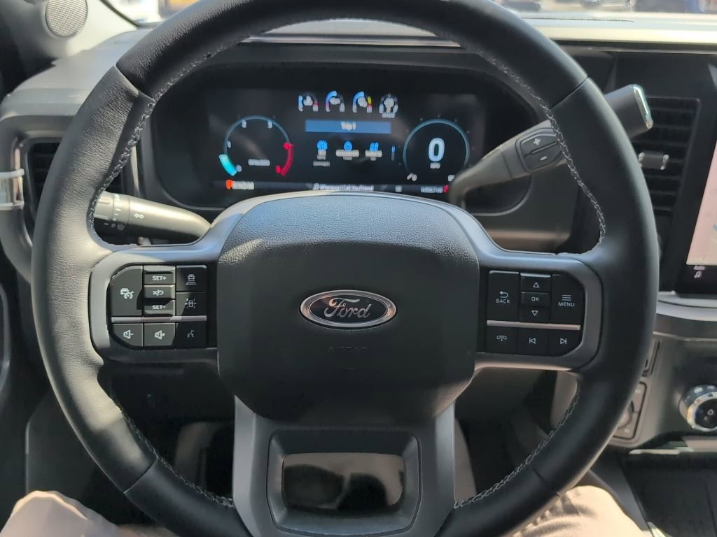 Certified 2025 Ford F250 Lariat w/ Lariat Ultimate Package image 16