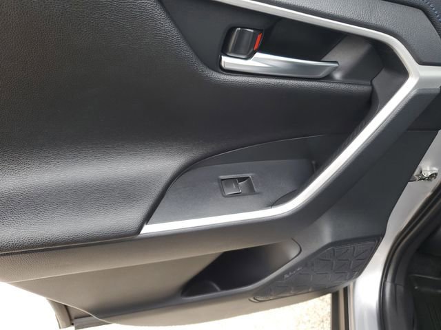 Used 2022 Toyota RAV4 XSE w/ XSE Grade Weather Package image 15