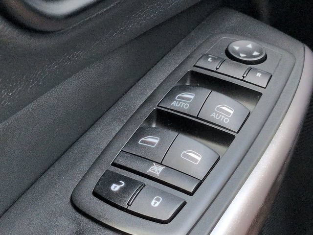 Used 2021 Jeep Cherokee Limited w/ Mopar Interior Package AWD/4WD image 24