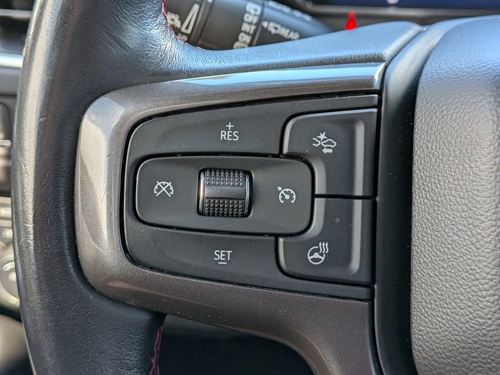 Used 2022 Chevrolet Suburban RST w/ Sport Performance Package image 26