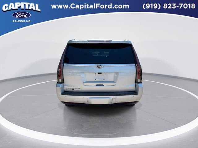 Used 2020 Cadillac Escalade Premium Luxury AWD/4WD image 7