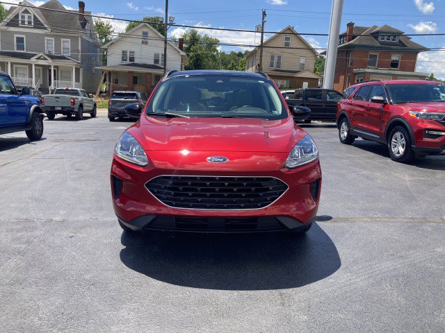 Certified 2022 Ford Escape SE w/ SE Sport Appearance Package AWD/4WD image 9