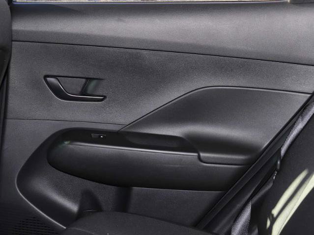 Used 2025 Hyundai Kona SEL image 19